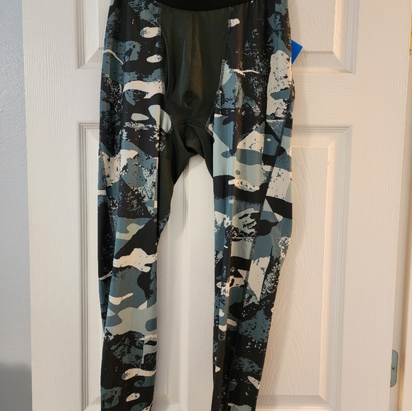 Columbia Layered Wear - Picture 5 of 6